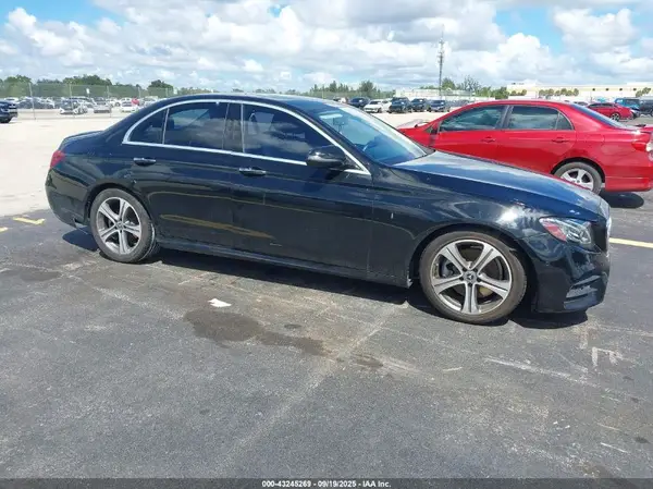WDDZF4JBXJA327472 2018 MERCEDES-BENZ E-KLASSE - Image 1