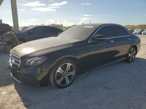 WDDZF4JBXJA332414 2018 MERCEDES-BENZ E-KLASSE - Image 1