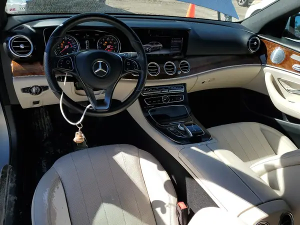 WDDZF4JBXJA372153 2018 MERCEDES-BENZ E-KLASSE - Image 8