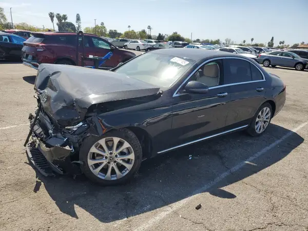 WDDZF4JBXJA392998 2018 MERCEDES-BENZ E-KLASSE - Image 1
