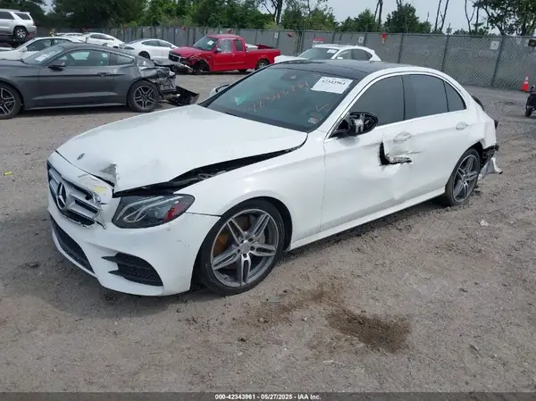 WDDZF4JBXJA448650 2018 MERCEDES-BENZ E-KLASSE - Image 2