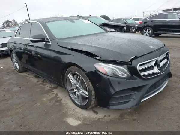 WDDZF4JBXJA457462 2018 MERCEDES-BENZ E-KLASSE - Image 1