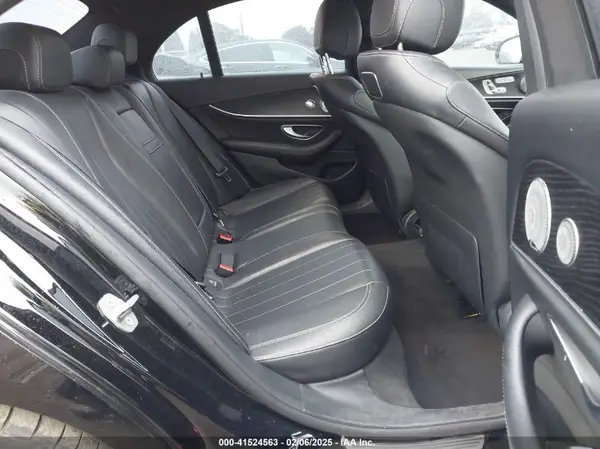 WDDZF4JBXJA457462 2018 MERCEDES-BENZ E-KLASSE - Image 8