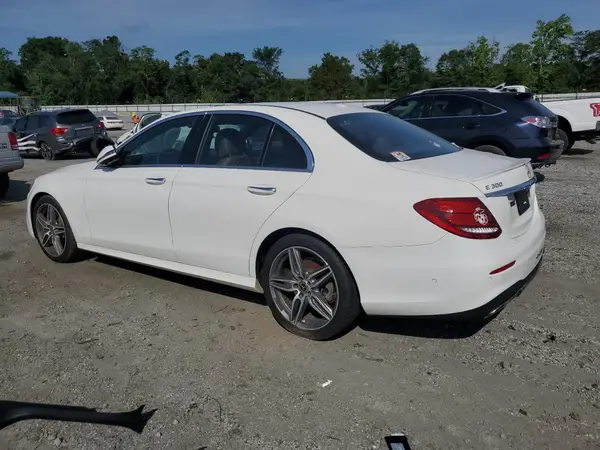 WDDZF4JBXKA517001 2019 MERCEDES-BENZ E-KLASSE - Image 2