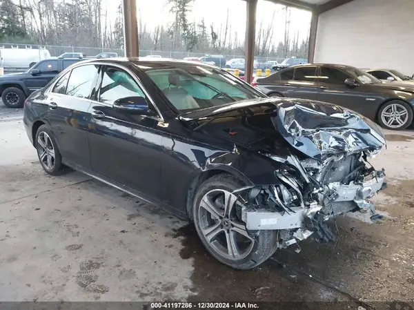 WDDZF4JBXKA672888 2019 MERCEDES-BENZ E-KLASSE - Image 1