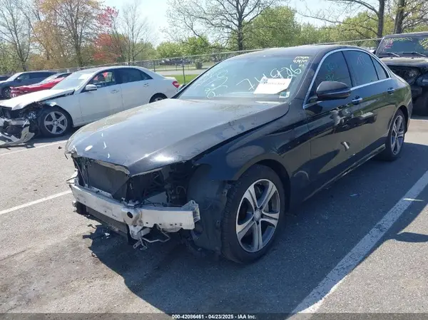 WDDZF4KB0HA096235 2017 MERCEDES-BENZ E-KLASSE - Image 2