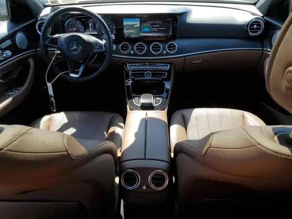 WDDZF4KB0HA127564 2017 MERCEDES-BENZ E-KLASSE - Image 8