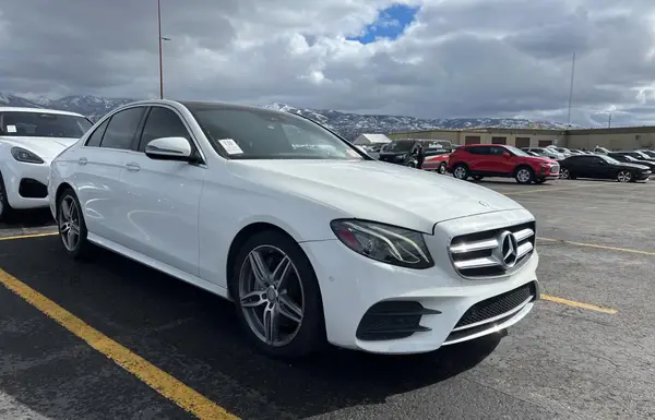 WDDZF4KB0HA212985 2017 MERCEDES-BENZ E-KLASSE - Image 1