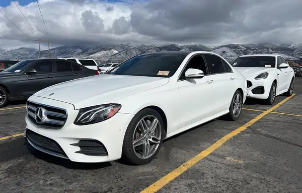 WDDZF4KB0HA212985 2017 MERCEDES-BENZ E-KLASSE - Image 2