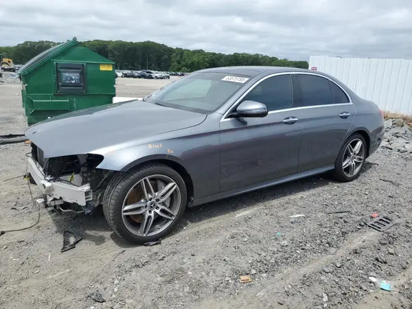 WDDZF4KB0JA301266 2018 MERCEDES-BENZ E-KLASSE - Image 1