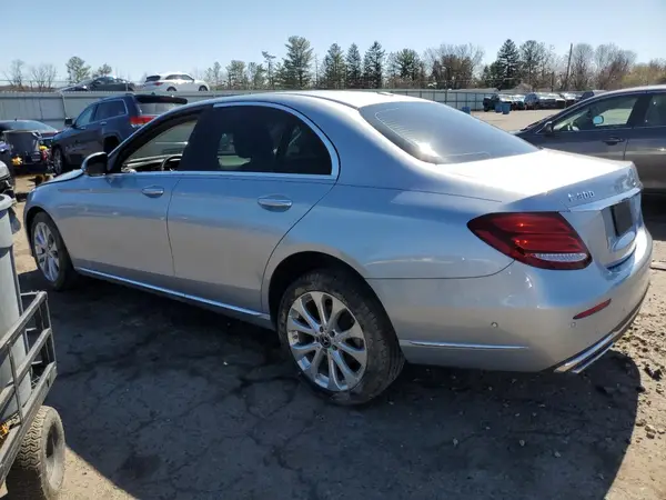 WDDZF4KB0JA308167 2018 MERCEDES-BENZ E-KLASSE - Image 2