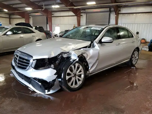 WDDZF4KB0JA384889 2018 MERCEDES-BENZ E-KLASSE - Image 1