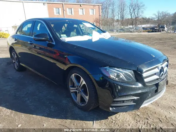 WDDZF4KB0JA394841 2018 MERCEDES-BENZ E-KLASSE - Image 1