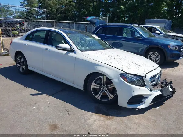WDDZF4KB0JA484006 2018 MERCEDES-BENZ E-KLASSE - Image 1