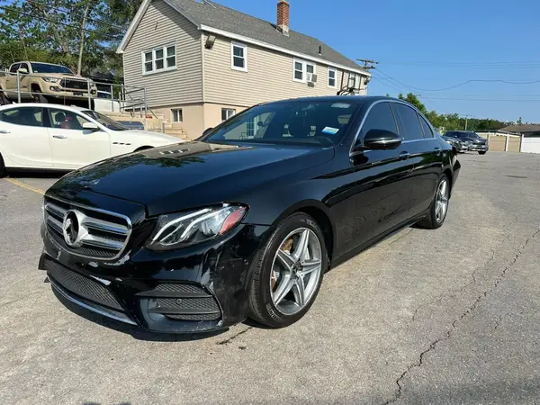 WDDZF4KB0KA511559 2019 MERCEDES-BENZ E-KLASSE - Image 1