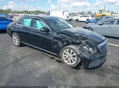 WDDZF4KB0KA517748 2019 MERCEDES-BENZ E-KLASSE