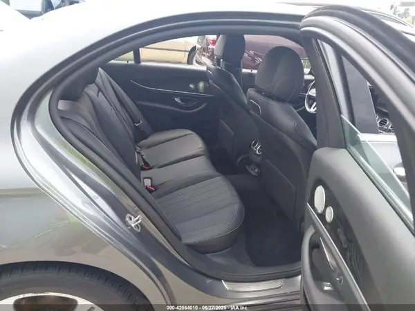 WDDZF4KB0KA525297 2019 MERCEDES-BENZ E-KLASSE - Image 8