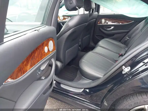 WDDZF4KB0KA545145 2019 MERCEDES-BENZ E-KLASSE - Image 8