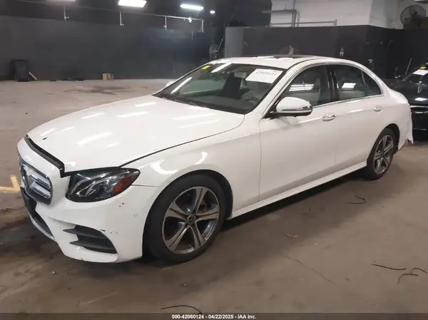 WDDZF4KB0KA595852 2019 MERCEDES-BENZ E-KLASSE - Image 2