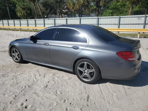 WDDZF4KB1HA031264 2017 MERCEDES-BENZ E-KLASSE - Image 2