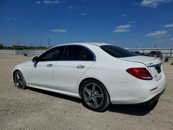 WDDZF4KB1HA059341 2017 MERCEDES-BENZ E-KLASSE - Image 2