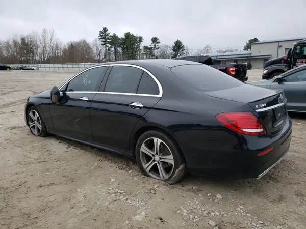 WDDZF4KB1HA076138 2017 MERCEDES-BENZ E-KLASSE - Image 2
