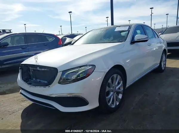 WDDZF4KB1HA078374 2017 MERCEDES-BENZ E-KLASSE - Image 2
