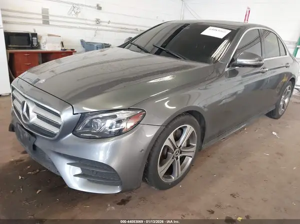 WDDZF4KB1HA102012 2017 MERCEDES-BENZ E-KLASSE - Image 2