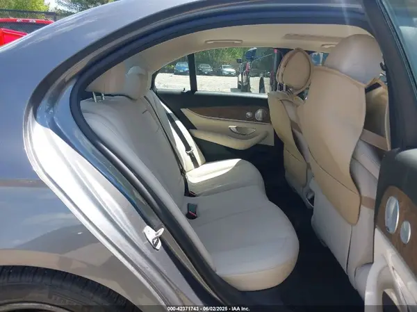 WDDZF4KB1JA413834 2018 MERCEDES-BENZ E-KLASSE - Image 8