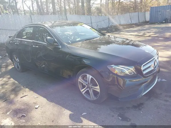 WDDZF4KB1KA514387 2019 MERCEDES-BENZ E-KLASSE - Image 1