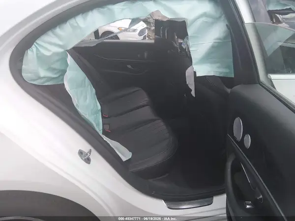 2019 MERCEDES-BENZ E-KLASSE auction photo 8