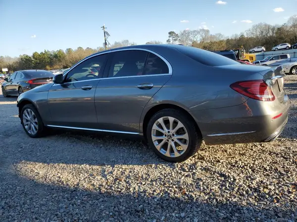 WDDZF4KB1KA525986 2019 MERCEDES-BENZ E-KLASSE - Image 2