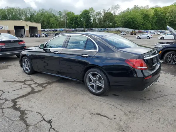 WDDZF4KB1KA639339 2019 MERCEDES-BENZ E-KLASSE - Image 2