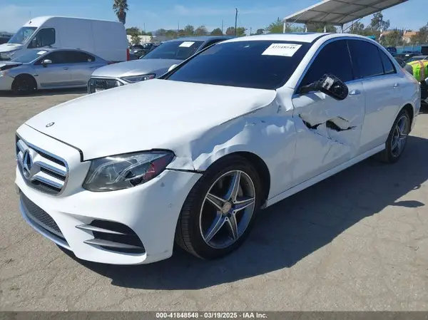 WDDZF4KB2HA047845 2017 MERCEDES-BENZ E-KLASSE - Image 2