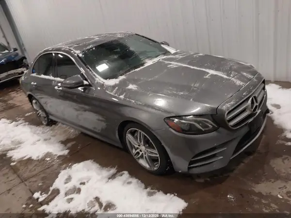 WDDZF4KB2HA093840 2017 MERCEDES-BENZ E-KLASSE - Image 1
