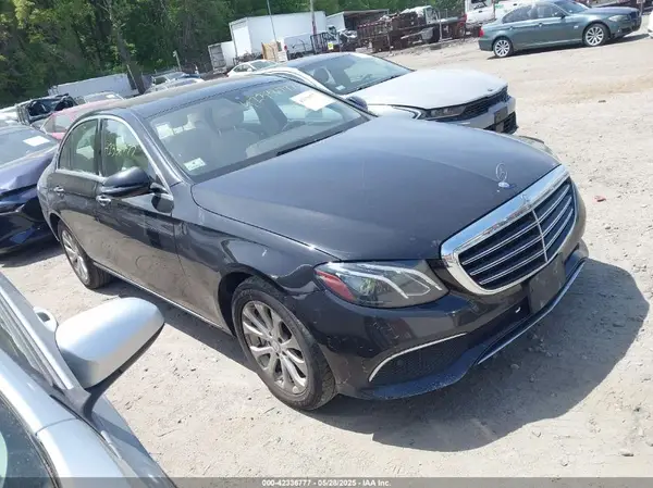WDDZF4KB2HA126271 2017 MERCEDES-BENZ E-KLASSE - Image 1