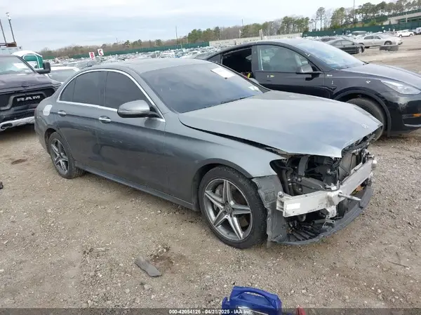 WDDZF4KB2HA236351 2017 MERCEDES-BENZ E-KLASSE - Image 1