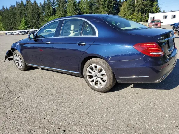 WDDZF4KB2JA319624 2018 MERCEDES-BENZ E-KLASSE - Image 2