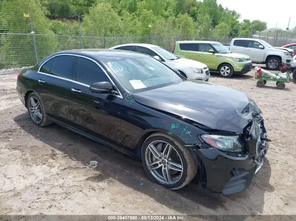 WDDZF4KB2JA381699 2018 MERCEDES-BENZ E-KLASSE - Image 1