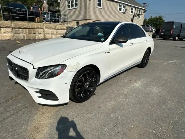 WDDZF4KB2JA384781 2018 MERCEDES-BENZ E-KLASSE - Image 1