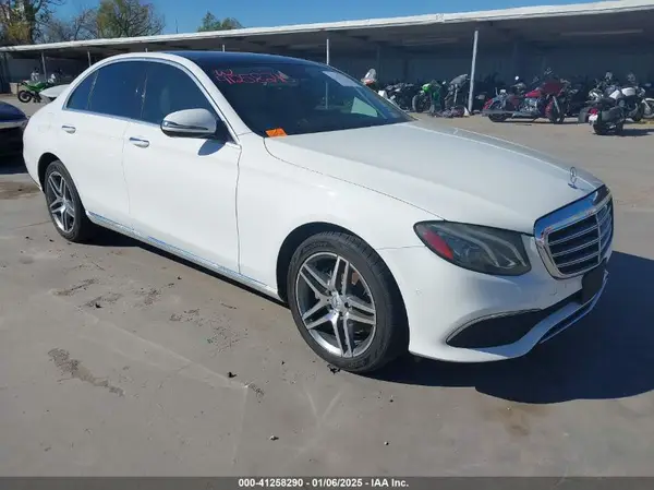 WDDZF4KB2JA391827 2018 MERCEDES-BENZ E-KLASSE - Image 1