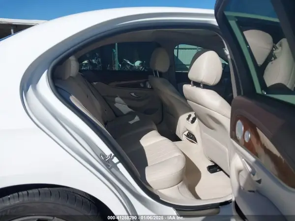 WDDZF4KB2JA391827 2018 MERCEDES-BENZ E-KLASSE - Image 8