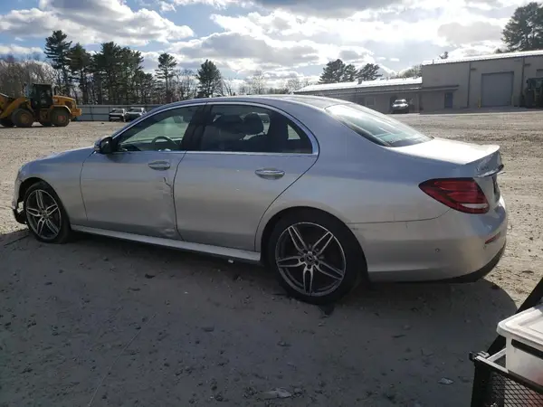 WDDZF4KB2JA442095 2018 MERCEDES-BENZ E-KLASSE - Image 2