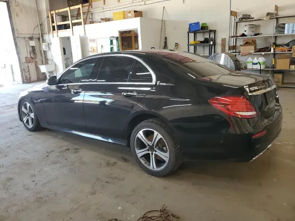 WDDZF4KB2JA468731 2018 MERCEDES-BENZ E-KLASSE - Image 2