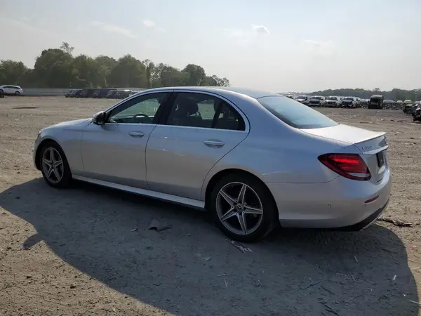 WDDZF4KB2KA552601 2019 MERCEDES-BENZ E-KLASSE - Image 2