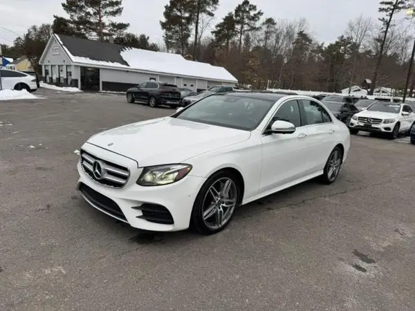 WDDZF4KB2KA555224 2019 MERCEDES-BENZ E-KLASSE - Image 2
