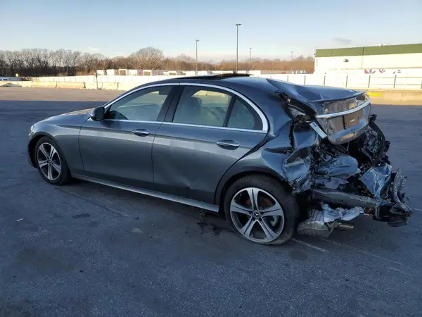 WDDZF4KB2KA574579 2019 MERCEDES-BENZ E-KLASSE - Image 2