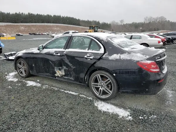 WDDZF4KB2KA597490 2019 MERCEDES-BENZ E-KLASSE - Image 2