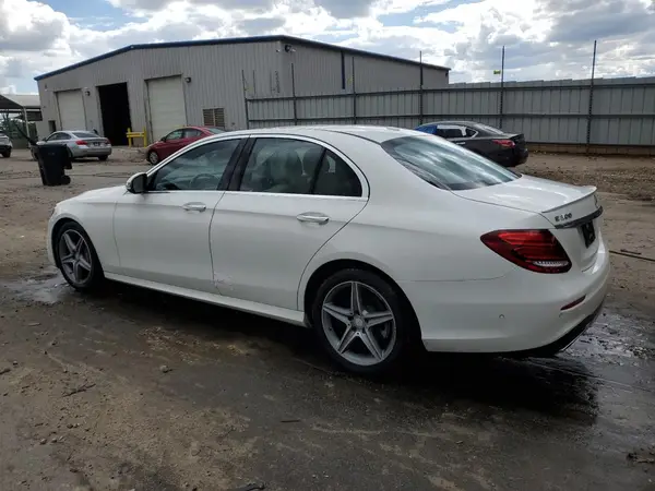 WDDZF4KB3HA035607 2017 MERCEDES-BENZ E-KLASSE - Image 2