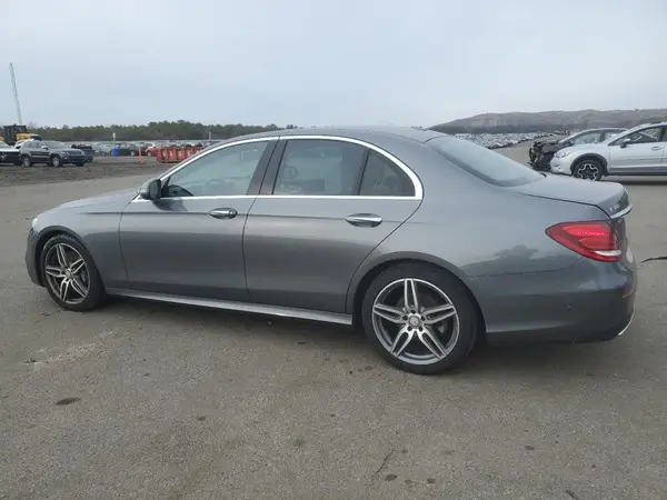 WDDZF4KB3HA077002 2017 MERCEDES-BENZ E-KLASSE - Image 2